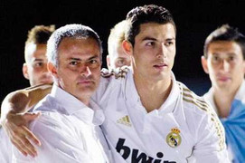 Nóng 24h: Mourinho làm 'Gia Cát Dự'