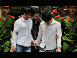 Đặc nhiệm tóm côn đồ giết người bằng súng tự chế