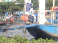 Hậu đắm tàu thảm khốc: Hoảng hồn trên những con phà