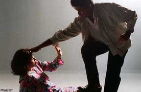 Người chồng vừa ăn hại, vừa tàn nhẫn đến cùng cực