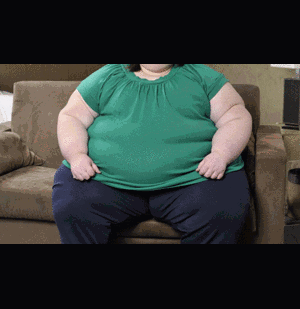 Thiếu nữ nặng gần 400 kg