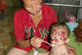 Ô tô lăn xuống suối, 2 người nước ngoài tử vong