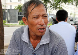 Tâm sự của cha thủ khoa nghèo có giấy gọi nhập ngũ