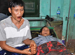 Clip: Cuộc sống hằng ngày của cha con 'người rừng'