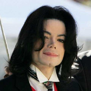 Michael Jackson nợ 500 triệu USD trước khi mất