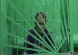 Bác sĩ ăn trộm heroin từ dạ dày bệnh nhân