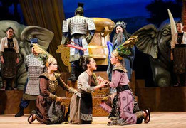 Chi tiền tỷ dựng chèo về khởi nghĩa Hai Bà Trưng