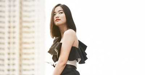 Nữ sinh Việt xinh đẹp nổi tiếng tại Singapore