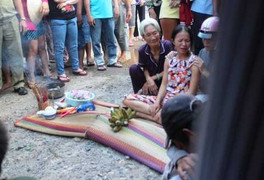 Đắng lòng bé gái 3 tuổi tử vong dưới gầm xe tải