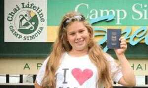 Cả chuyến bay nháo nhào vì một học sinh ung thư