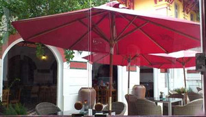 'Xẻ thịt' trường để kinh doanh cà phê, quán nhậu