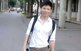 Thủ khoa vất vả xin việc, lương thấp hơn công nhân