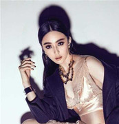 Phạm Băng Băng gợi cảm bên mỹ nam Malaysia