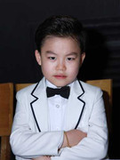 Psy nhí liên tục bị bắt nạt do quá nổi tiếng