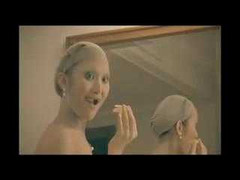 Quảng cáo cực hài: Lộ bộ mặt thật của cô dâu