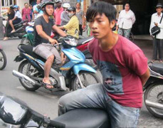 Hiệp sĩ Tiến 'cọp' quật ngã tên cướp giữa Sài Gòn