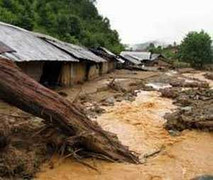 Miền Bắc tiếp tục mưa giông, sạt lở nhiều nơi