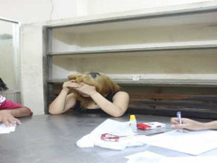 Bắt nhân viên hớt tóc bán dâm giá nửa triệu