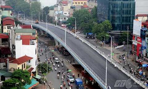 Ảnh: Cầu vượt 'mềm mại' nhất thủ đô trước ngày thông xe