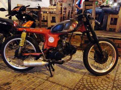 Chi cả trăm triệu để độ xe máy kiểu... nát