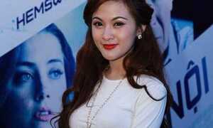Hot girl Kelly xinh đẹp sau 5 lần phẫu thuật cằm
