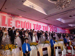 Ảnh: 100 cặp đôi cưới tập thể ngày Quốc khánh