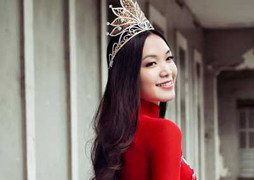 Hoa hậu Thùy Dung làm vedette tại London