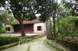 Xót lòng hai người đàn bà điên nương tựa cửa Phật