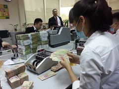 Điểm tên doanh nghiệp lãi lớn, sếp lương 'khủng'