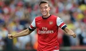 'Đốt' 8.000 tỷ, đại gia Anh sắm được sao gì?