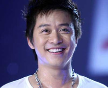 Tuấn Hưng phải nói dối bố mẹ để có ngày hôm nay