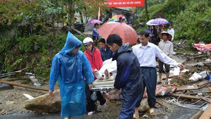 Hình ảnh ngày khai trường tang thương ở Sa Pa