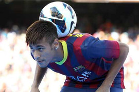 Neymar muốn thành sao: Phải học Ro 'vẩu' nhiều