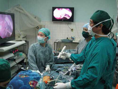 Gặp sự cố sức khỏe khẩn cấp trên máy bay, xử lý sao?