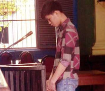 Chuốc rượu bạn gái 'tuổi teen' rồi hãm hiếp