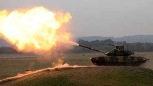 Video: Đua xe tăng bắn súng quốc tế gay cấn ở Nga