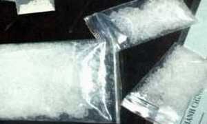 Bị bắt vì bỏ chạy khi nhìn thấy an ninh sân bay