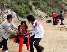 Bí ẩn phong tục 'kéo vợ', 'ngủ thăm' của người Mông