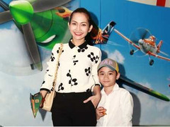 Kim Hiền xinh đẹp và rạng rỡ, Trang Trần xì tin như 9X