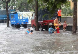 Ảnh: Sài Gòn bất ngờ chìm trong biển nước