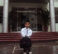 'Chú Lùn' kể chuyện vượt khó, thi đậu hai trường ĐH