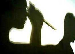 Thiếu nữ đâm thấu ngực người tình