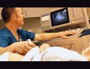 Bệnh nhân kiện bác sĩ làm điều bậy bạ