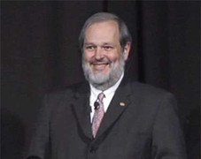 Tỷ phú Forbes đến Việt Nam: 'Bỗng dưng' không có cuộc hẹn nào!