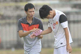 Rơi nước mắt tình thầy trò quân bầu Đức