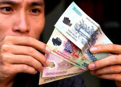 Thứ trưởng Bộ LĐ-XH: Tăng lương 30%, ai đề xuất chứ không phải tôi