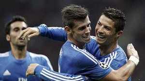 Ronaldo: Tăng lương, đổi thái độ, Real đại thắng