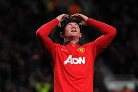 Rooney, Van Persie chẳng hơn Torres là bao