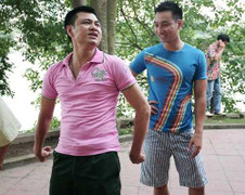 Thành Trung 'hỏi xoáy', Tự Long méo mặt chịu thua