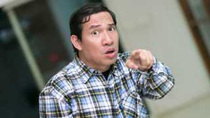 Quang Thắng dọa MC 'Bản tin chém chuối' khiếp vía